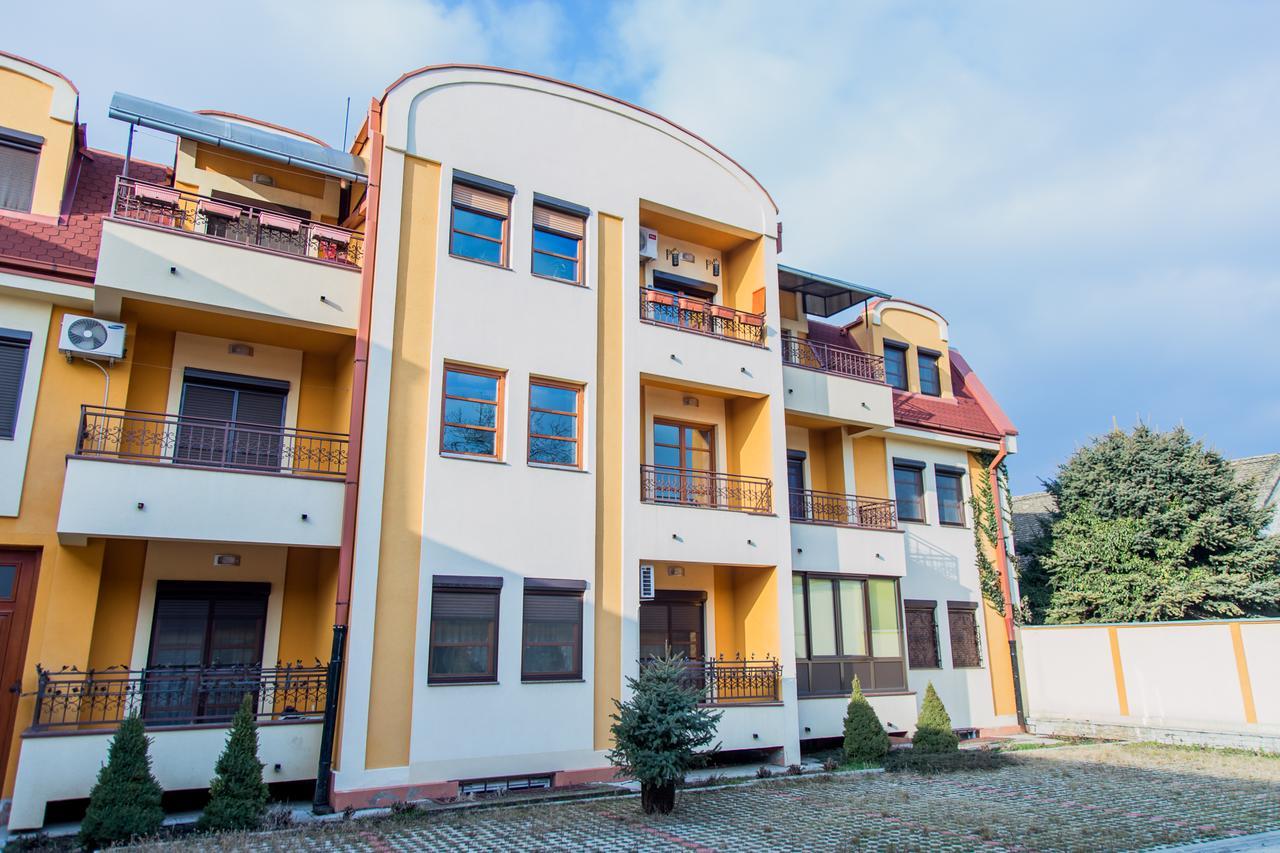 Apartman U Srcu Grada Сомбор Екстер'єр фото